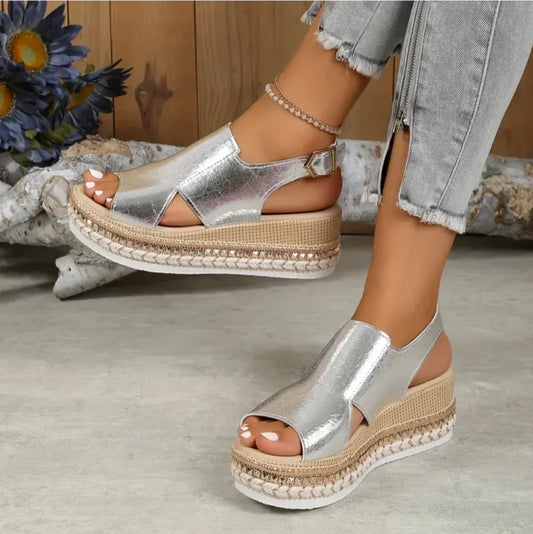 Glinsterende metallic plateausandalen voor dames